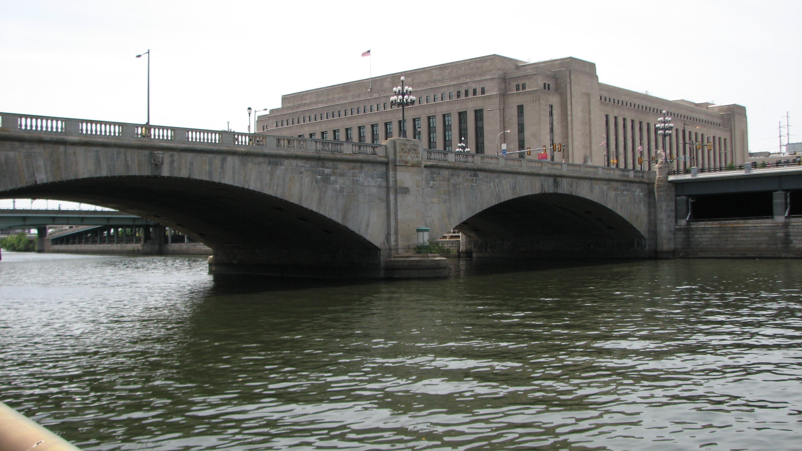 Market Street bridge looking south