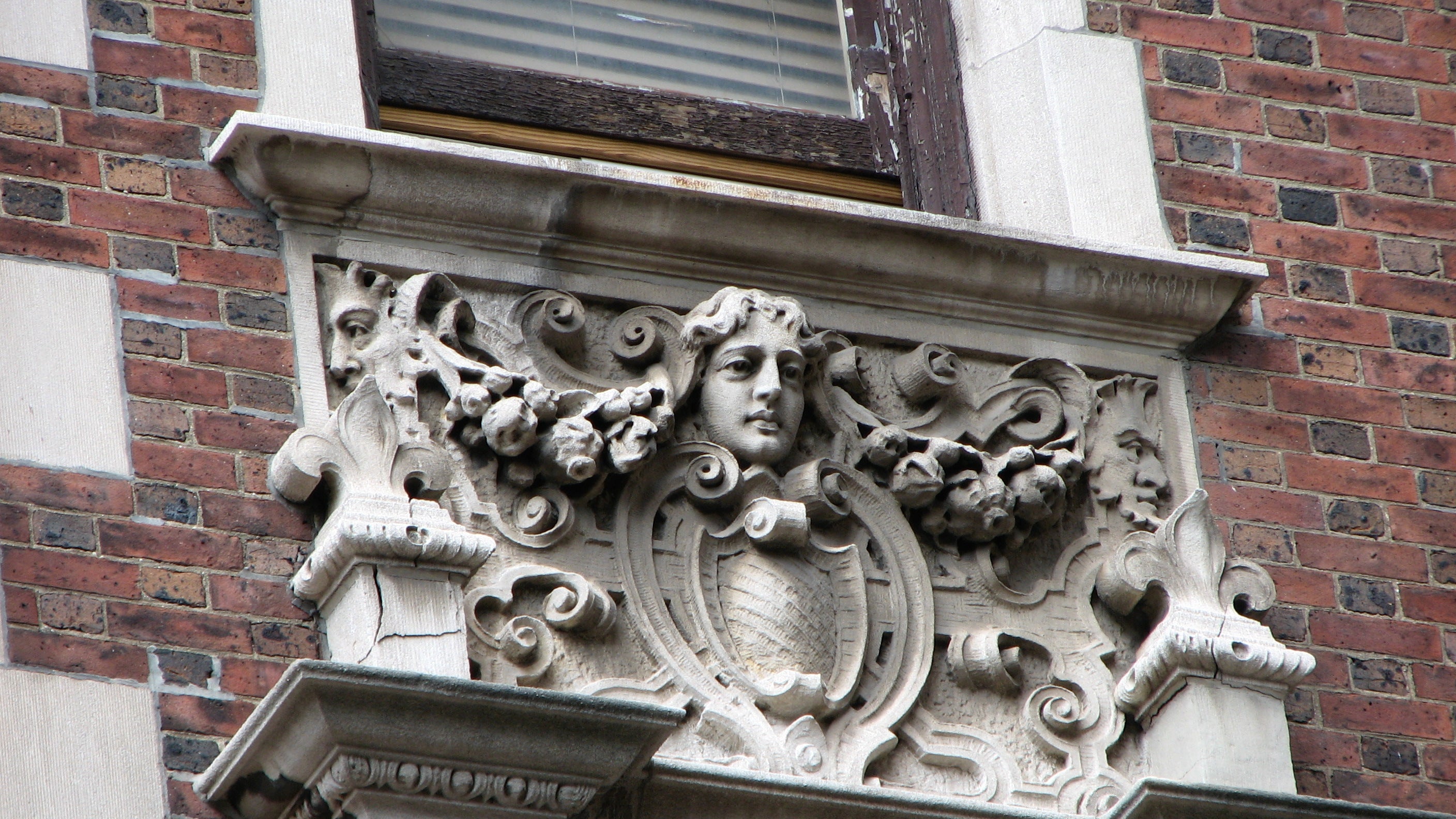 Detail of 1923 Walnut Street | Alan Jaffe, PlanPhilly