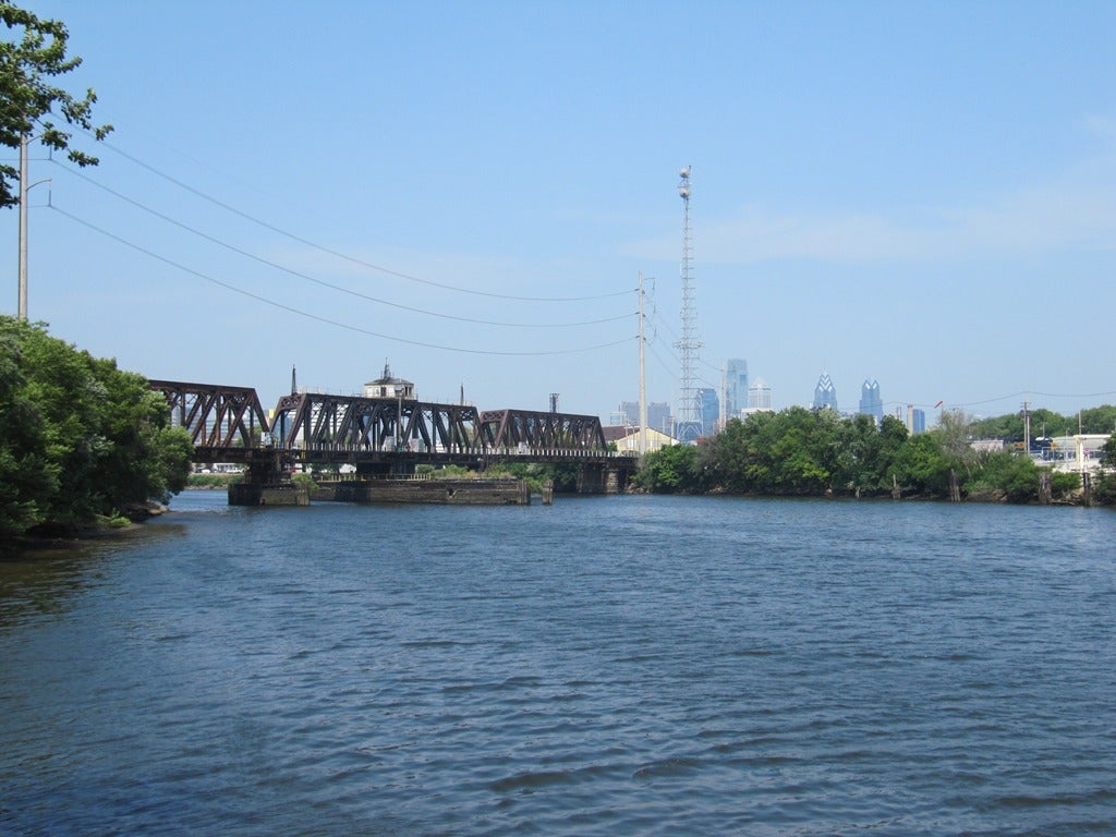 That's an awesome view of Center City. Where can I get that close to the river without being yelled at?