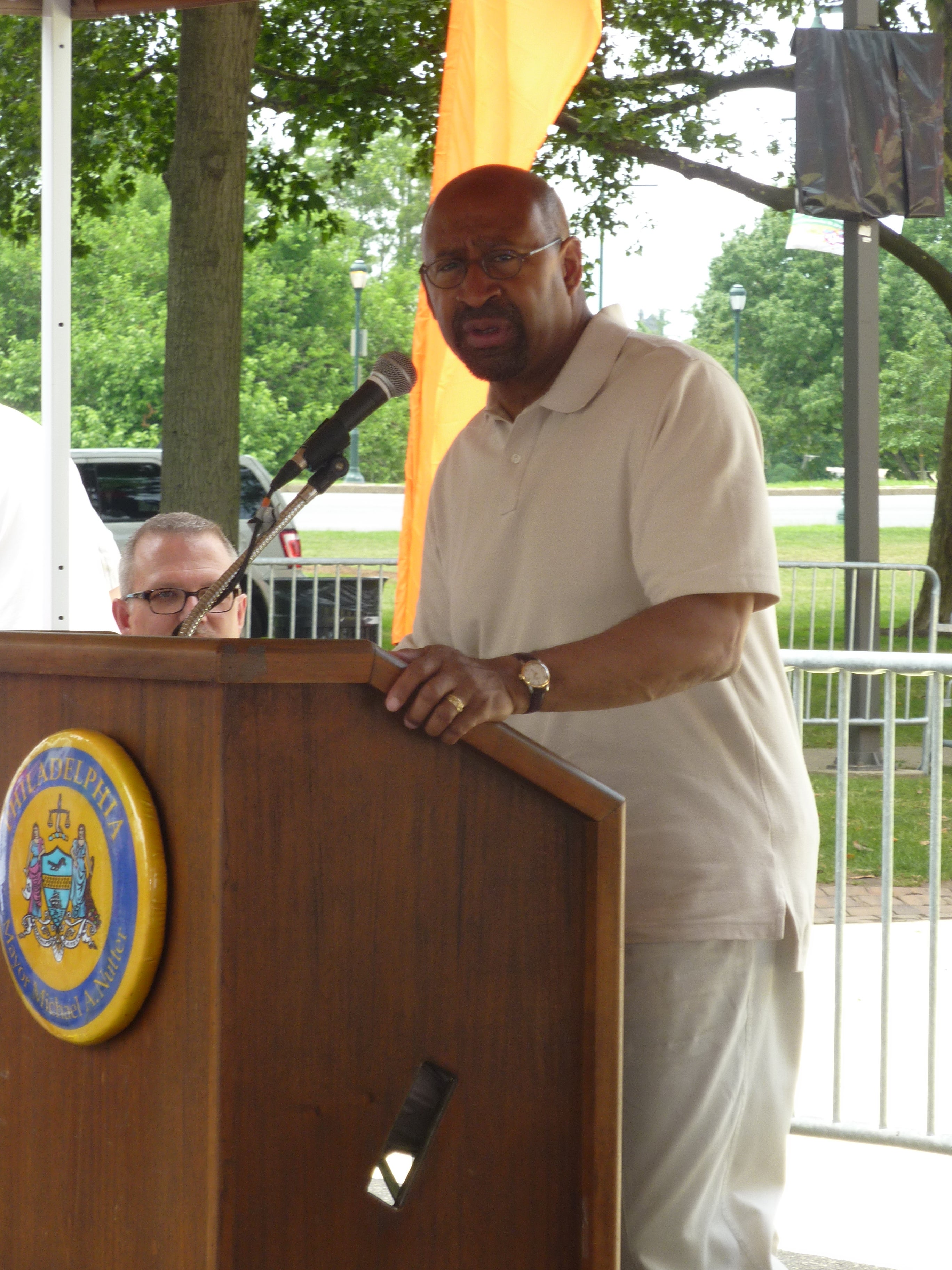 Mayor Michael Nutter al fresco