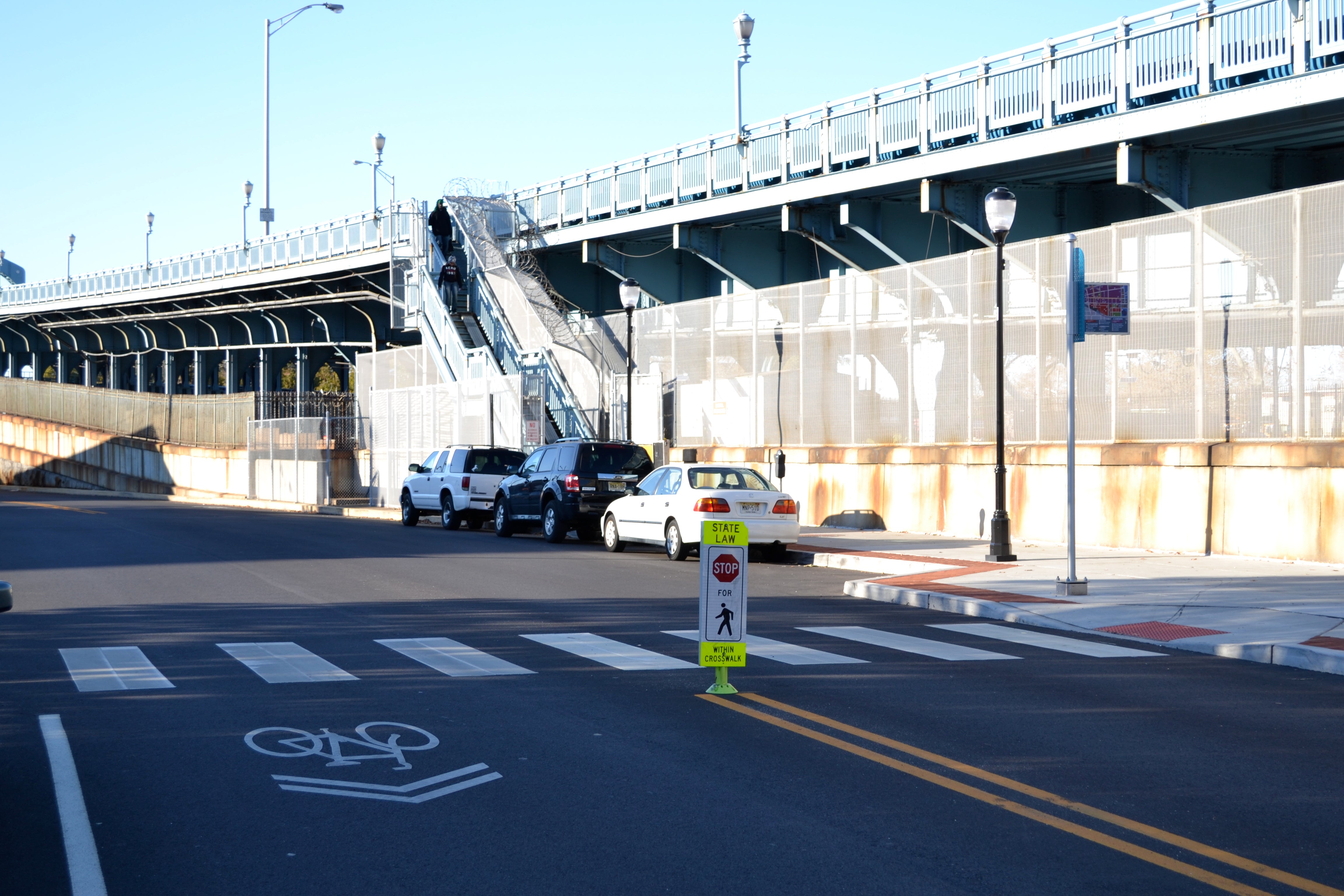Benjamin Franklin Bridge bicycle and pedestrian ramp