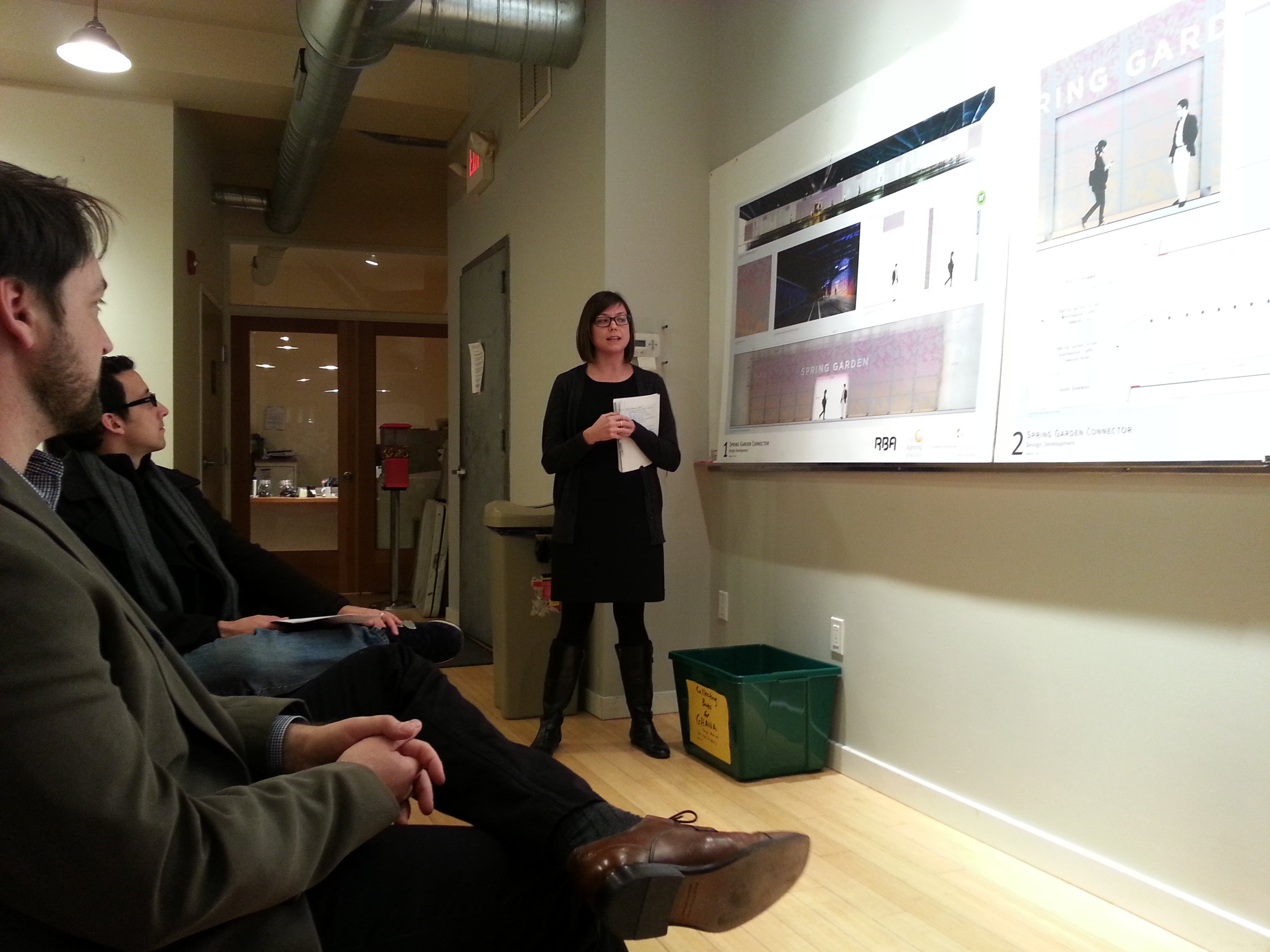 DRWC planner Karen Thompson presenting the plan to Northern Liberties