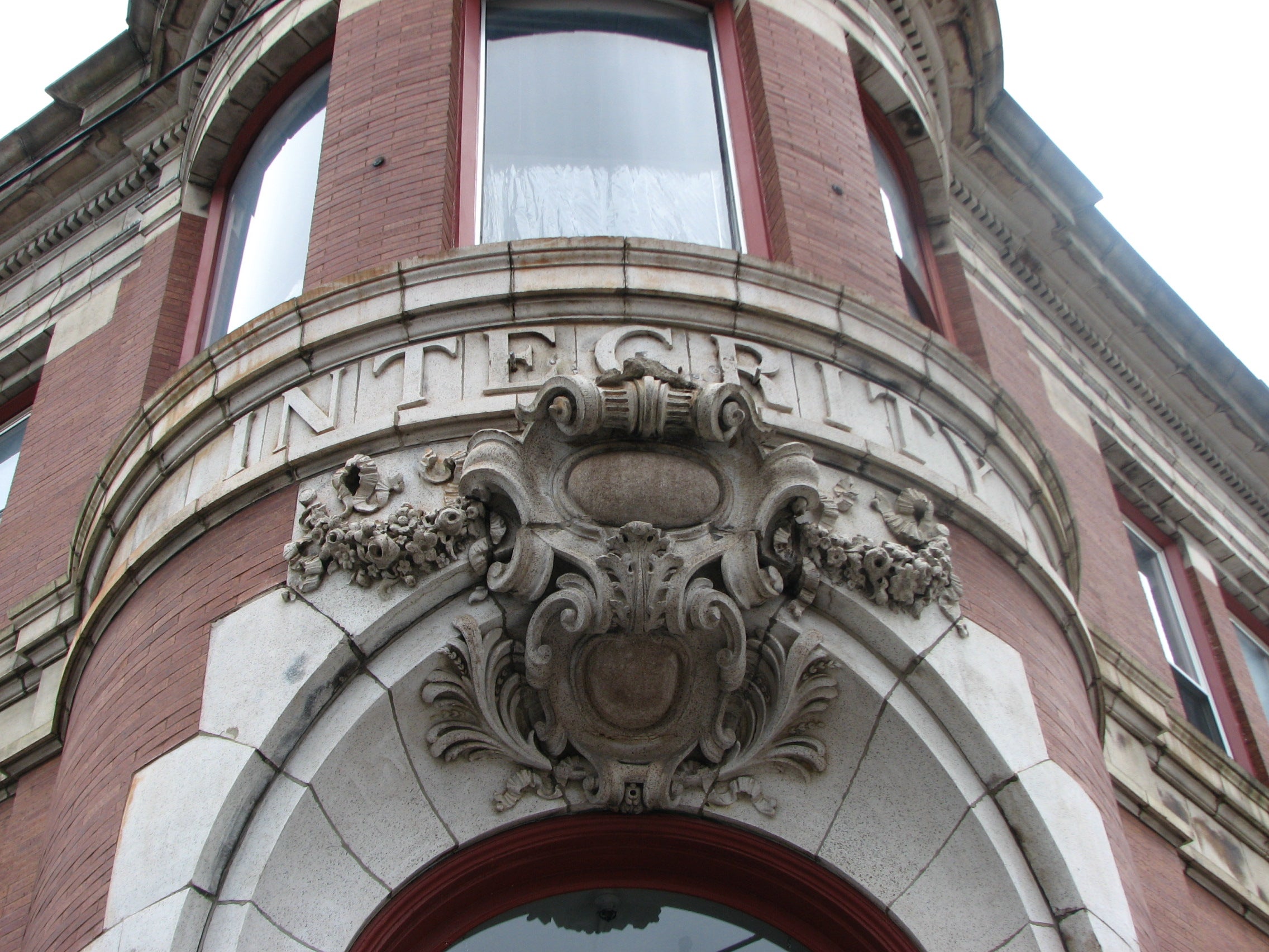 The building entrance is characteristic of late 19th-century German architectural style.