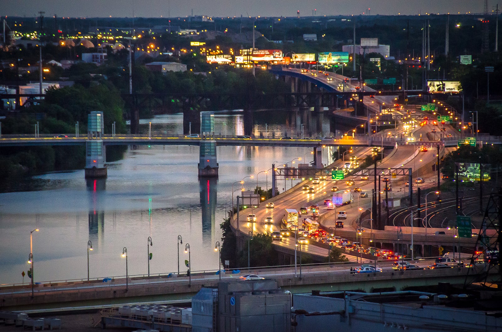 Schuylkill River south, Photo by Philadelphia Photos