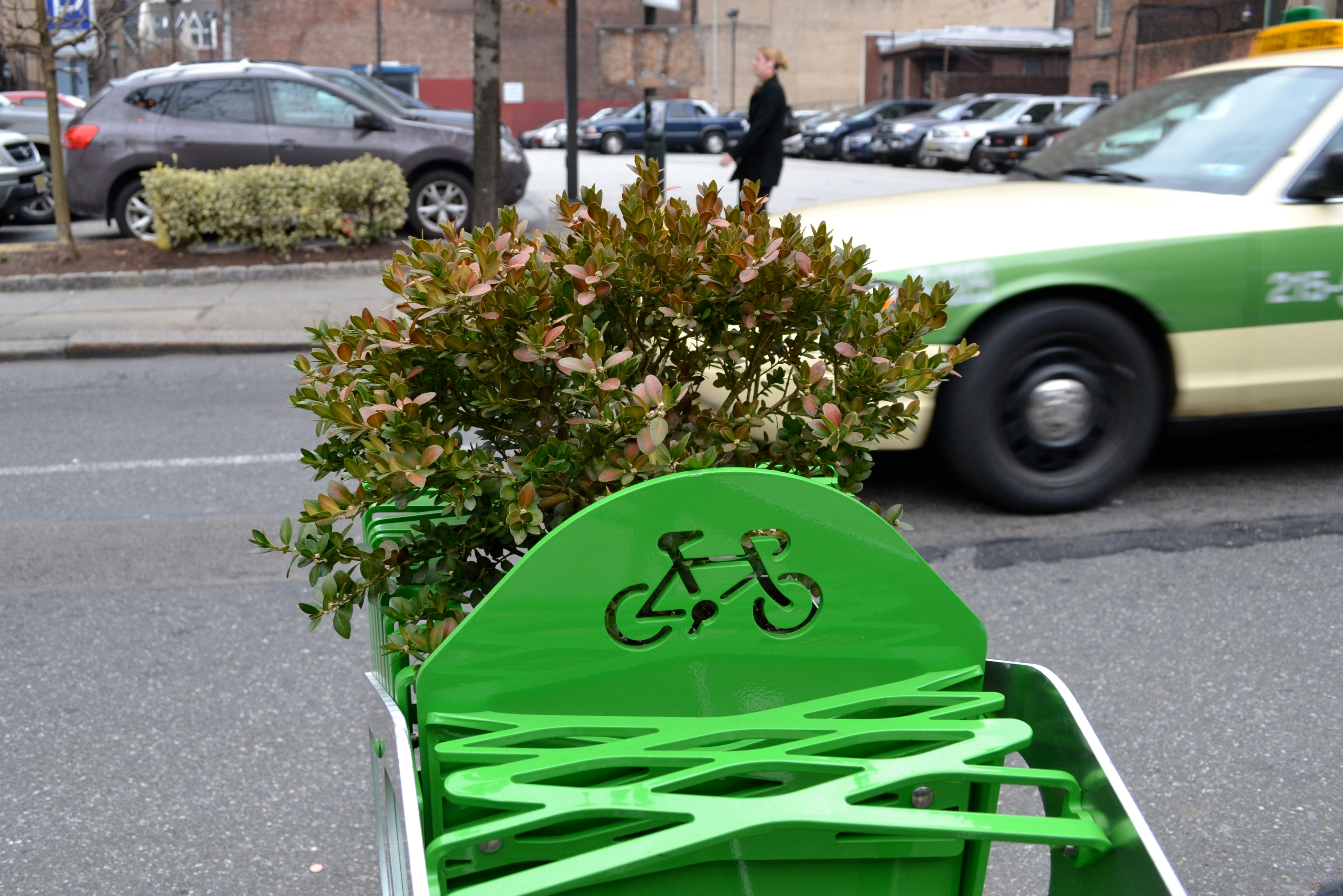 Shake Shack's new SHIFT_DESIGN bike corral