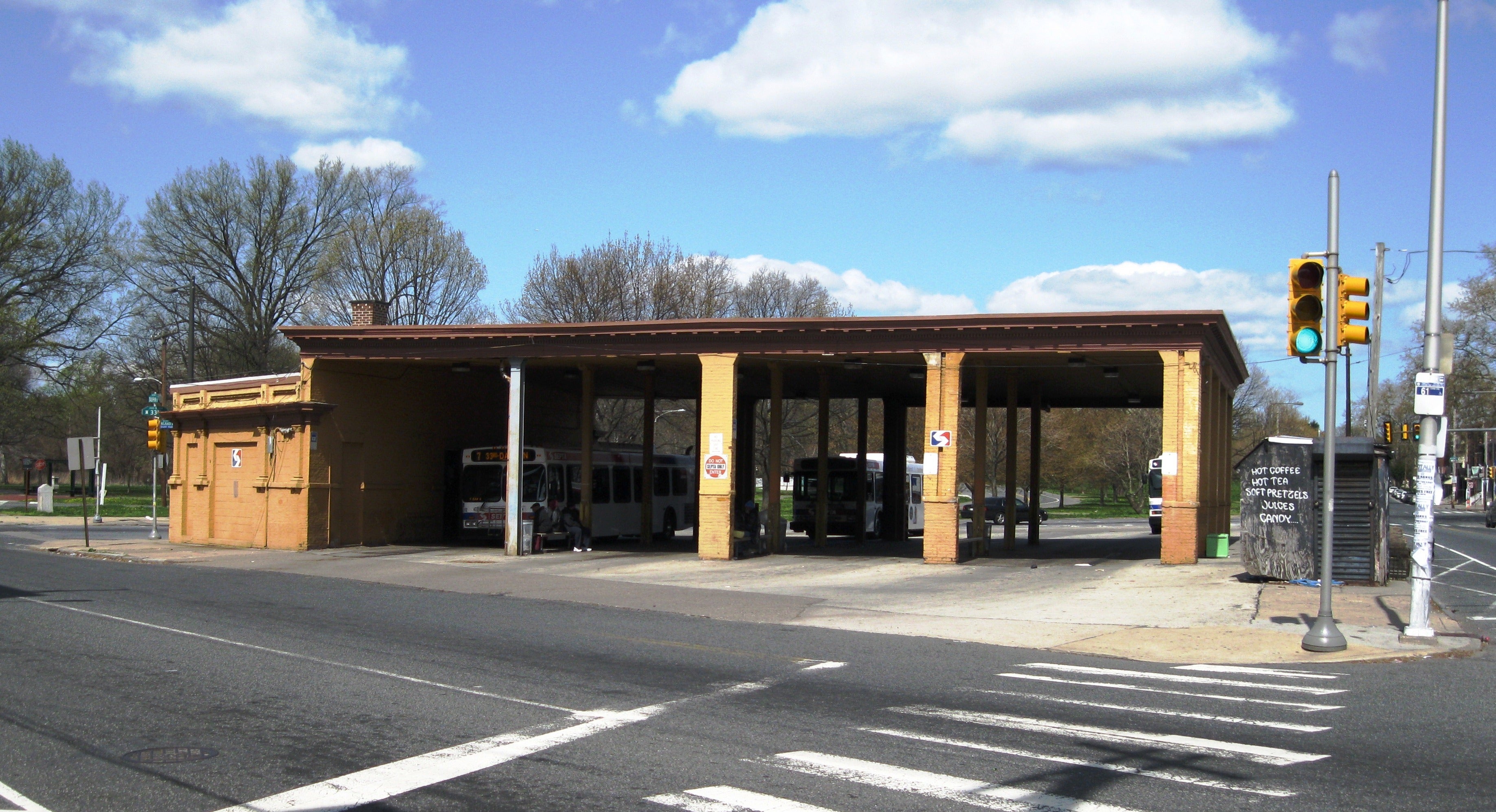 The bus loop pre-renovation, Photo courtesy of SEPTA