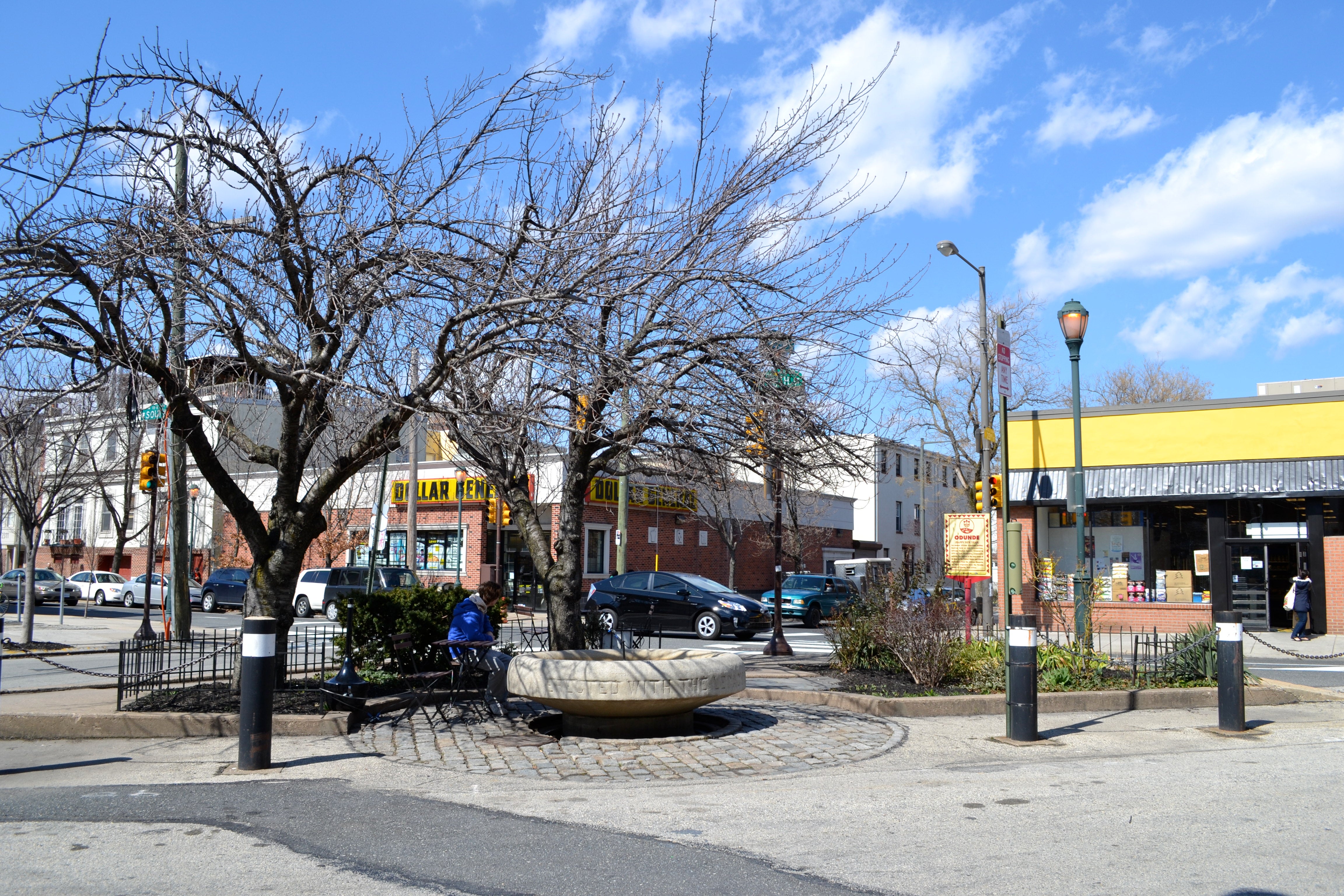 This weekend SOSNA turned on the Catherine Thorn fountain in the northern triangle