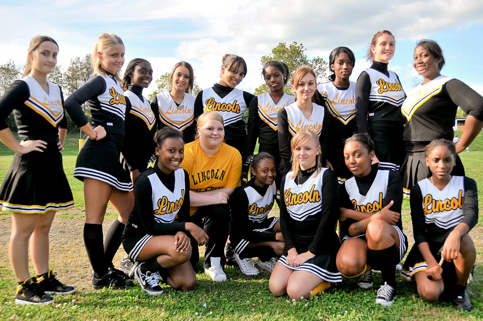 Lincoln High's Railsplitters Cheerleaders