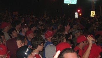 http-neastphilly-com-wp-content-uploads-2009-10-phillies-cottman-wink-102209-jpg