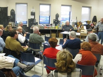 Bruce Conner helps lead a meeting of the Northeast Philadelphia History Network last March, when the group split from the Historical Society of Frankford.